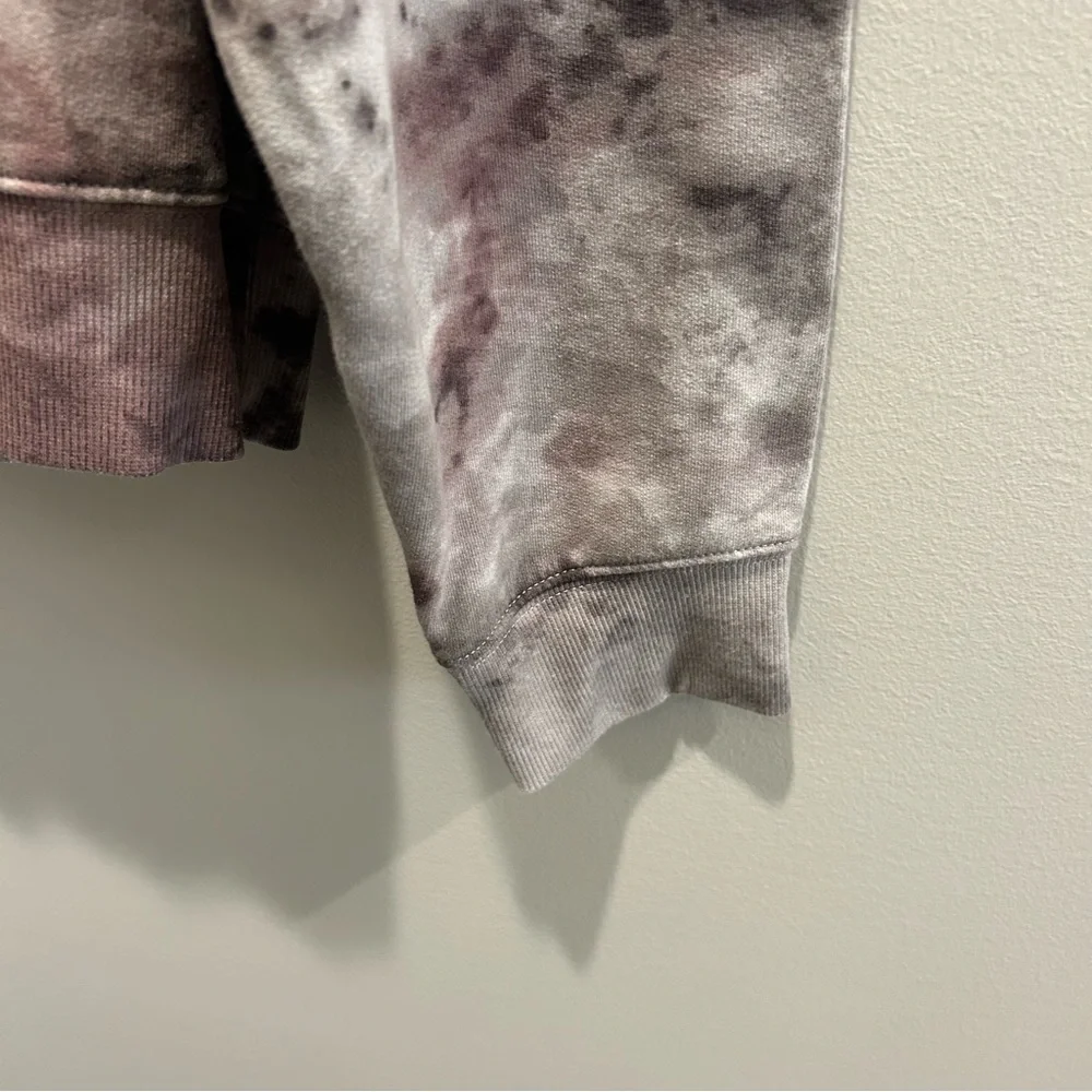 Chic Tie-Dye Sweatshirt in Plum and Gray - Picture 3 of 6